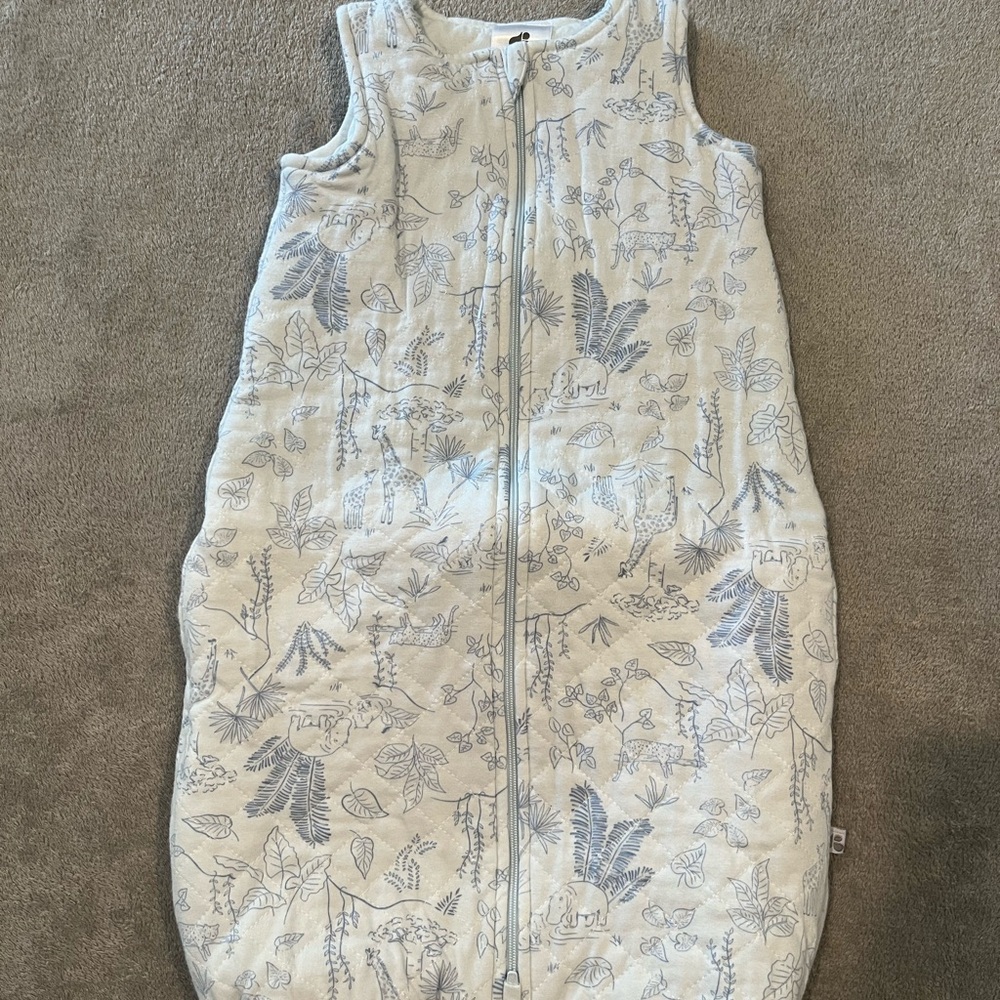 NWOT 0-6M Just Born Quilted Sleep Sack in Blue Animal Print